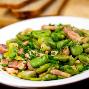 Green Beans with Bacon and Onion